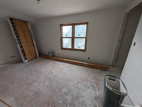 Bedroom - 926 W Lawrence St, Appleton, WI 54914 photo 2 of 5