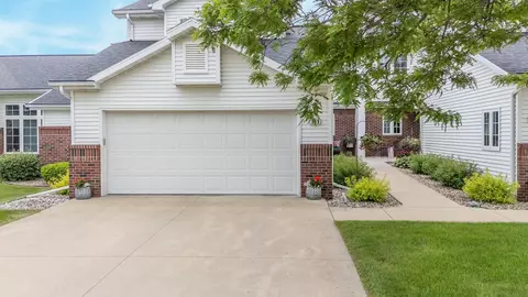 809 W Bent Oak Ln #81, Appleton, WI 54914