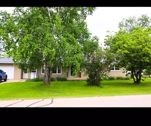 403 Butternut Ave, Wausaukee, WI 54177