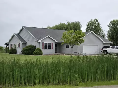4339 Harbor Village Dr, Omro, WI 54963
