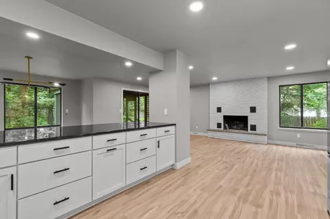 Living - 929 E Northwood Dr, Appleton, WI 54911 photo 1 of 6