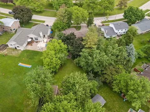 View/Area - 929 E Northwood Dr, Appleton, WI 54911 photo 4 of 5