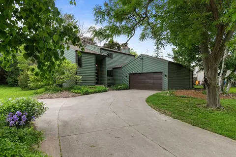 Exterior - 929 E Northwood Dr, Appleton, WI 54911 photo 12 of 15