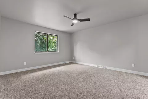 Bedroom - 929 E Northwood Dr, Appleton, WI 54911 photo 1 of 7