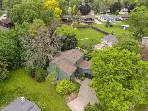 View/Area - 929 E Northwood Dr, Appleton, WI 54911 photo 2 of 5