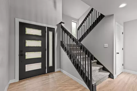 Entry Way - 929 E Northwood Dr, Appleton, WI 54911 photo 1 of 6
