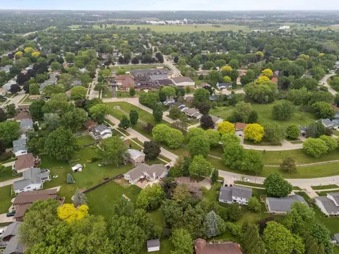 View/Area - 929 E Northwood Dr, Appleton, WI 54911 photo 5 of 5