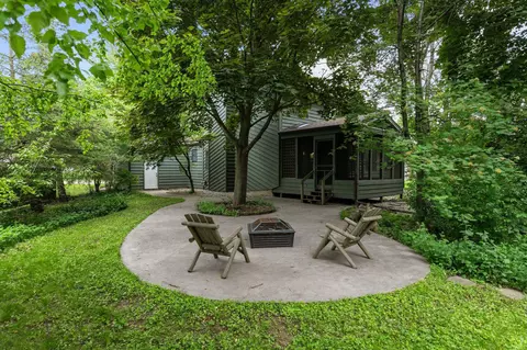 Exterior - 929 E Northwood Dr, Appleton, WI 54911 photo 5 of 15