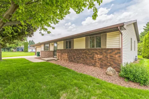 Other - 2324 W Applegate Dr, Appleton, WI 54914 photo 2 of 8