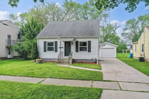 1754 Lost Ln, Green Bay, WI 54302