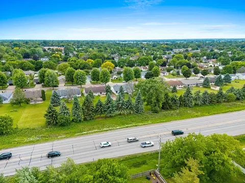 View/Area - 1416 W Weiland Ln, Appleton, WI 54914 photo 8 of 11