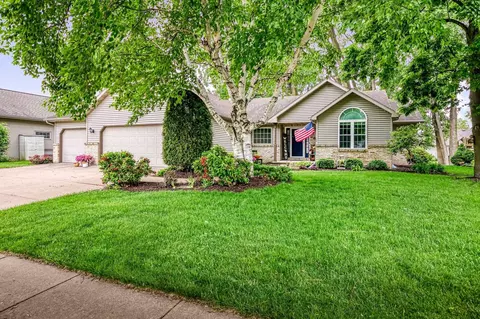 1501 Bedford Ln, Appleton, WI 54915