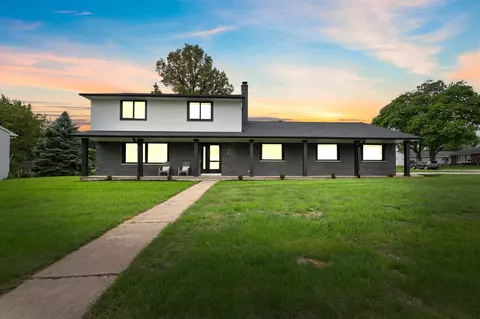 965 Myrtle Ln, Green Bay, WI 54304