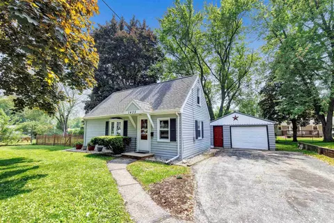 1435 9th St, Green Bay, WI 54303