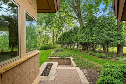 Exterior - 1225 W Cedar St, Appleton, WI 54914 photo 6 of 13