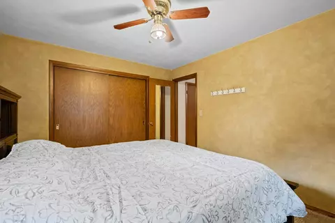 Bedroom - 931 W Lindbergh St, Appleton, WI 54914 photo 2 of 4