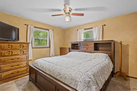 Bedroom - 931 W Lindbergh St, Appleton, WI 54914 photo 1 of 4