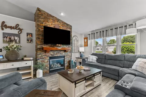 w6035 Paige Way, Appleton, WI 54915 photo 6