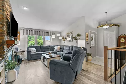 w6035 Paige Way, Appleton, WI 54915 photo 8