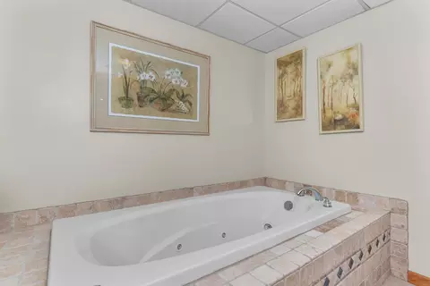 w6035 Paige Way, Appleton, WI 54915 photo 38