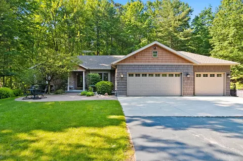 7190 Spring Lake Rd, Sobieski, WI 54171