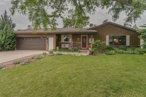 1801 N Mc Intosh Dr, Appleton, WI 54914