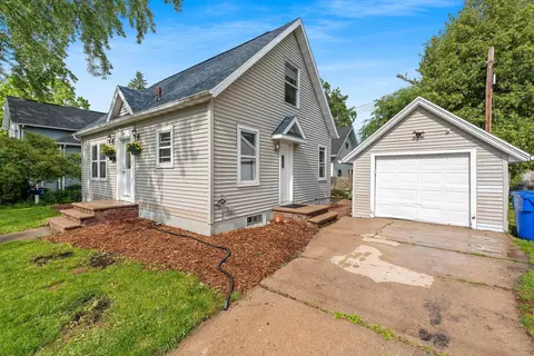 Exterior - 210 S Summit St, Appleton, WI 54914 photo 11 of 11