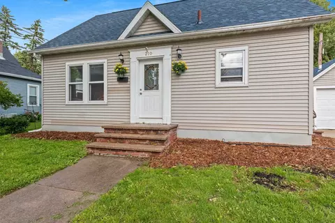 Exterior - 210 S Summit St, Appleton, WI 54914 photo 10 of 11