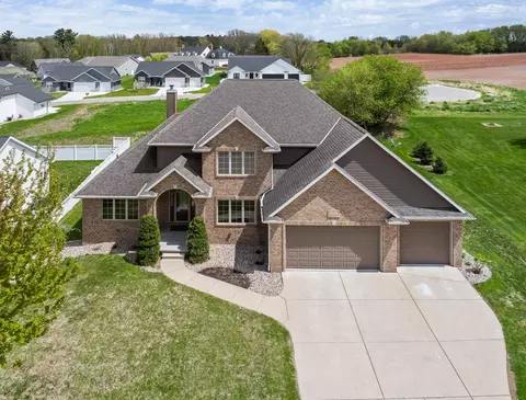 1106 Lake Largo Dr, Green Bay, WI 54311