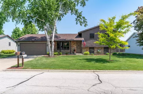 1360 Eminence St, Green Bay, WI 54313