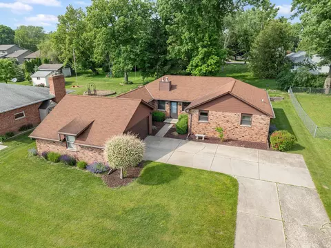 1763 Highview St, De Pere, WI 54115