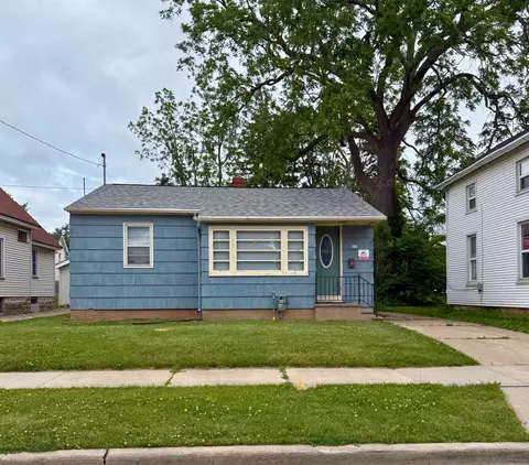 804 John Ave, Oshkosh, WI 54901