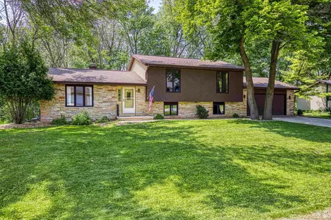 2320 Stroebe Island Dr, Appleton, WI 54915 photo 2