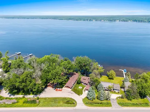 View/Area - w4392 Crystal Drive, Cecil, WI 54111 photo 6 of 15