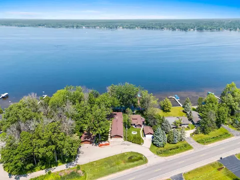 View/Area - w4392 Crystal Drive, Cecil, WI 54111 photo 5 of 15