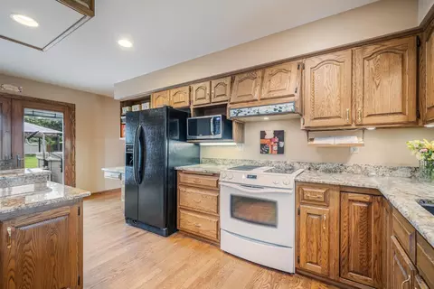 n9640 Gina Drive, Appleton, WI 54915 photo 5