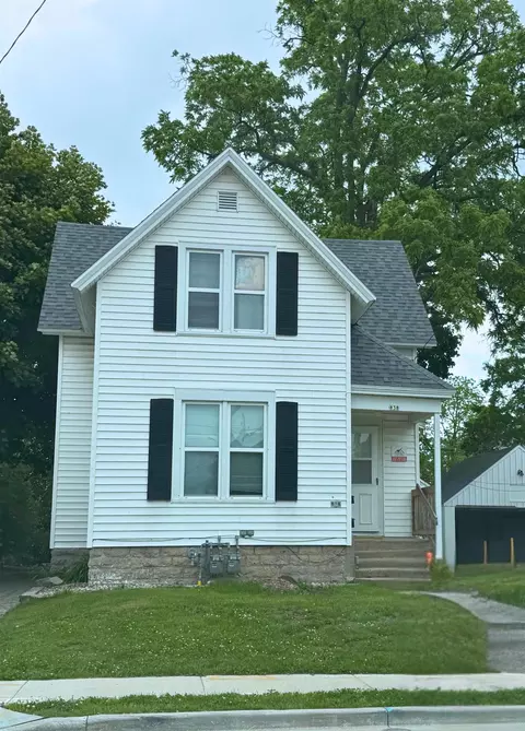 838 Mckinley St, Oshkosh, WI 54901