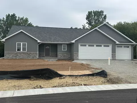 W7035 Otis Drive, Greenville, WI 54942
