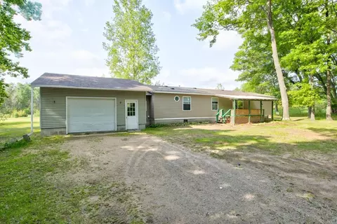w847 Leaf Road, Marinette, WI 54143