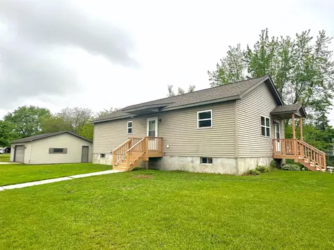 350 Alimeda St, Marinette, WI 54143