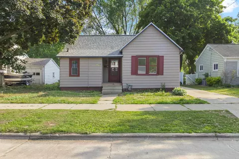 1356 Grignon St, Green Bay, WI 54301