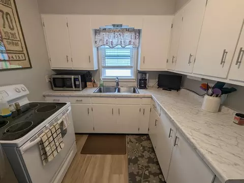 Kitchen - 219 Guenther St, Oshkosh, WI 54902 photo 2 of 3