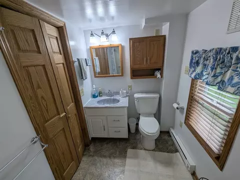 Bath - 219 Guenther St, Oshkosh, WI 54902 photo 2 of 2