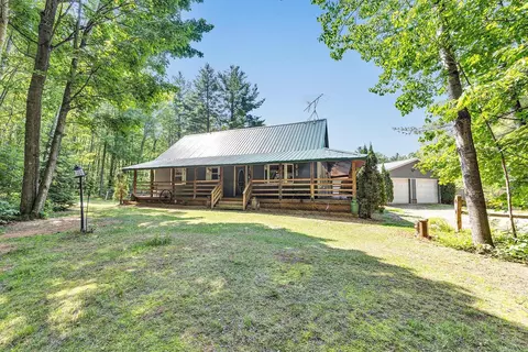 11143 Harris Rd, Suring, WI 54174