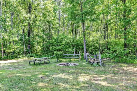 11143 Harris Rd, Suring, WI 54174 photo 3