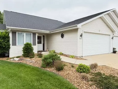2425 Noel Ct, Oshkosh, WI 54904