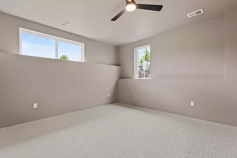 Bedroom - 7205 N Trinity Ct, Appleton, WI 54913 photo 9 of 10