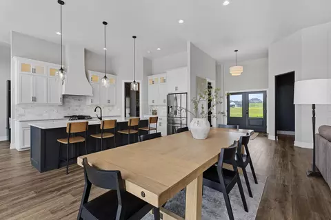 Dining - 7205 N Trinity Ct, Appleton, WI 54913 photo 2 of 5