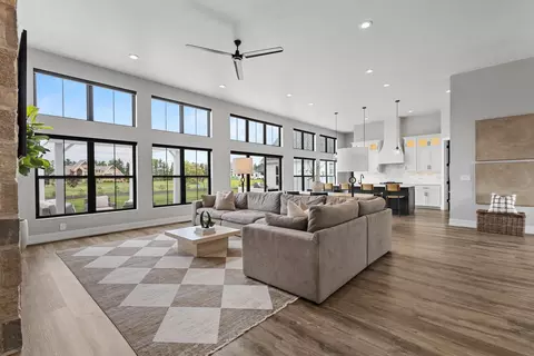 Living - 7205 N Trinity Ct, Appleton, WI 54913 photo 8 of 8