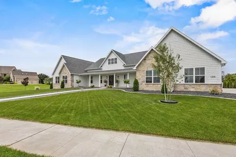 Exterior - 7205 N Trinity Ct, Appleton, WI 54913 photo 5 of 6